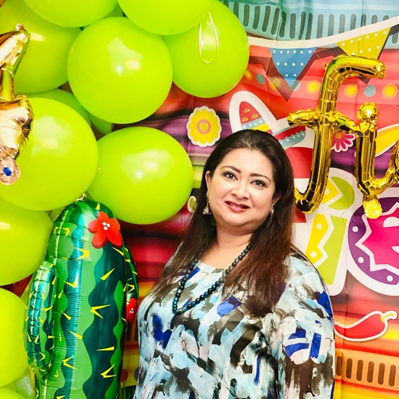 Meet your Posher, Sonita - Picture 11 of 16